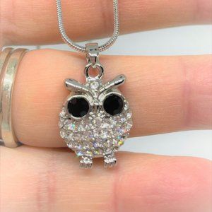 Silver Toned Owl Pendant Necklace/Animal Jewelry/Owl Charm